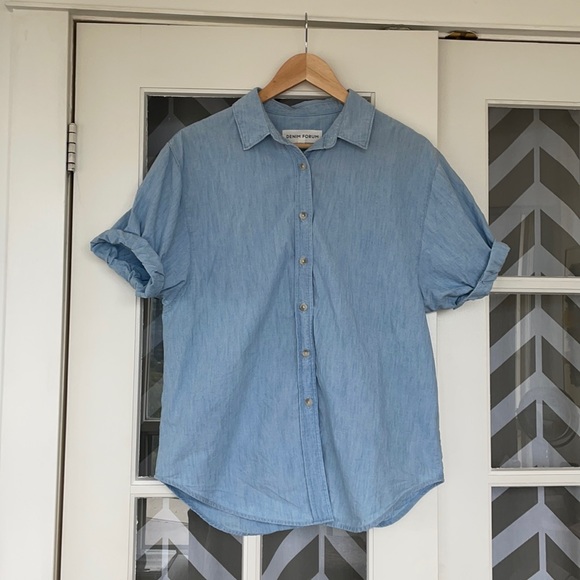 Aritzia Tops - Denim Forum Button Down from Aritzia, size XS